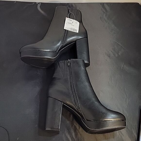 BRAND NEW FOREVER 21 BLOCK ZIP CLOSURE ROUND TOE SLIP-ON FAUX LEATHER BOOT - Picture 5 of 15